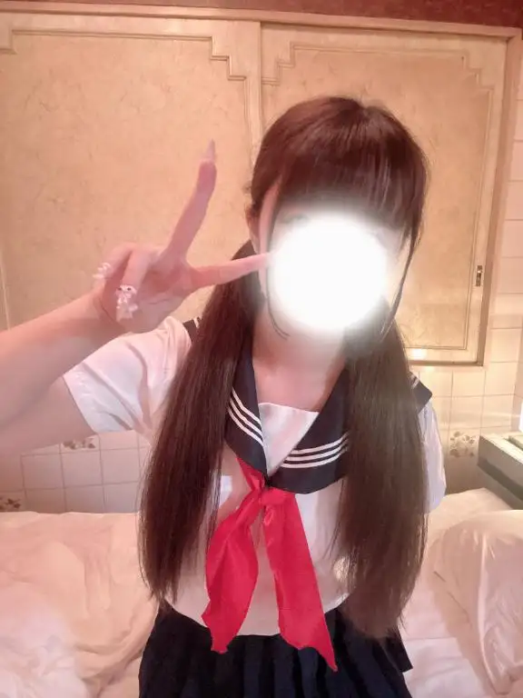 2人っきりになってイケナイことしよ///