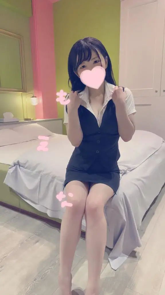 えっちな先輩に襲われちゃう？